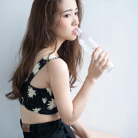 做完之后感觉下面胀胀的(睁开眼睛看镜子里我怎么要你)