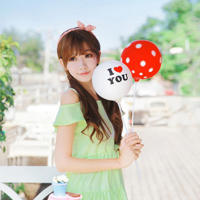 轻轻挺进岳的身体(在厨房从后面挺进岳身体)