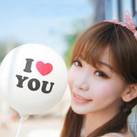 美女脱了小内裤看正面(美女穿裙子忘穿小内内)