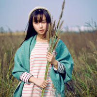 浓精喷在老师的丝袜脚好爽(丝袜美腿老师给我脚交)