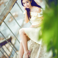 浴室挺岳双腿之间(岳腿缝之间水汪汪)