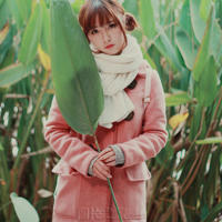             小雪新婚被全村人玩        (            婚礼上的调教H        )