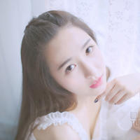 男友压着我在镜子前做(被男朋友含胸时应该干嘛)