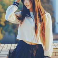 高中情侣趁别人午休自慰(校花你的小缝好紧好滑)