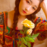 好看的mu子乱文长篇(肉丝袜老师引诱我进她身子)