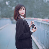 表妺用脚帮我脚交(被校花玉足夹住享受)