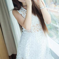 办公室跨下美妇激情短篇(美艳教师和校长办公室)