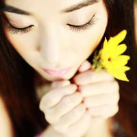 mm白嫩的脚丫在线阅读(丝袜脚上的浓浓的精华视频)