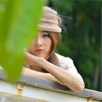 娇妻穿着丝袜给别人腿交(肉丝袜娇妻帮朋友)