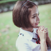 人妻丝袜短裙扛着腿挺进去(yin荡的丝袜美腿老师)