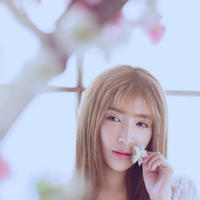 轻轻挺进岳的身体(在厨房从后面挺进岳身体)