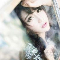 脱她内裤用手把她弄到高潮(我被十个同学做十次高潮)