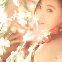 少妇性俱乐部纵欲狂欢小说(娇妻群交换多p)