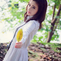 迷恋妖艳老熟女的l浓臭脚味(浓精喷在老师的丝袜脚视)