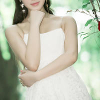 熟透的丝袜岳(午夜在线制服丝袜国产)