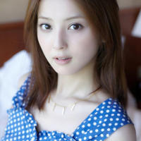 掀开她的乳罩摸她的两个奶(被男狂揉吃奶胸高潮视频在线观看)