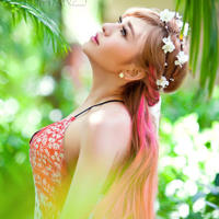 厨房挺岳双腿间一根贯穿(厨房里我扒了岳的内裤h)