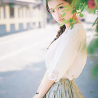 售楼小姐卖房先卖自己(女人想让你深耕)