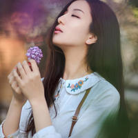 疯狂撞击丝袜人妻TXT(我与美艳yin荡丝袜的老师)