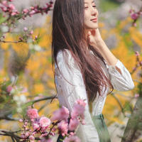 我用力挺进了少妇的身体(挺进新婚少妇雪白肉体)