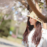 少妇人妻同事双飞(和五位女同事的激情呻吟)