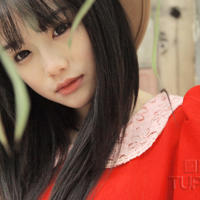 吃饭把碗扣在了桌子上(办公桌下风景独好!)