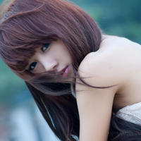 老师用玉足碾压踩着我的脸(跪在美女脚下吃丝袜和脚图片)