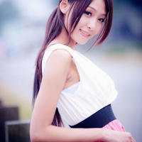             和别人分享自己的女朋友        (            两对情侣合租        )