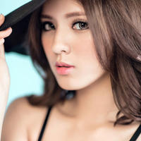 老头挺进美妇身体(老汉瓜地玩小嫩丫头)