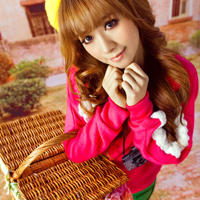             厨房玩弄丰满人妻系列        (            在厨房掀起短裙翘起屁股麻麻        )