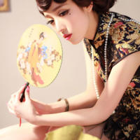 白丝小脚轻轻地摩擦按压(白丝小足堵住我的嘴h文)