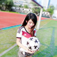             厨房玩弄丰满人妻系列        (            在厨房掀起短裙翘起屁股麻麻        )