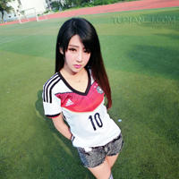 岳乳激情(岳高耸乳峰饱满抖动我)