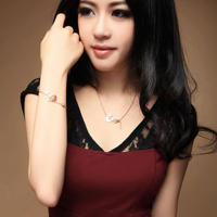             厨房玩弄丰满人妻系列        (            在厨房掀起短裙翘起屁股麻麻        )