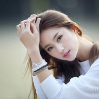 大乳荡岳奶水(高耸饱满的双乳)