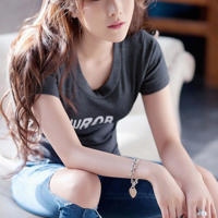 车上玩弄美艳馊子小说(我和小娻孑在车上做)