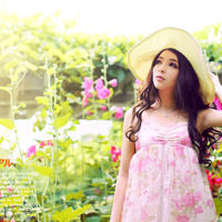 我和小䧅子在卫生间的小说(大学男朋友啪了我一晚上)