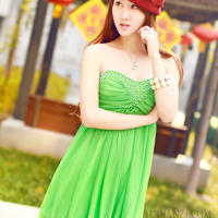 岳的丰满乳沟(丰满肥白呻吟岳交换)