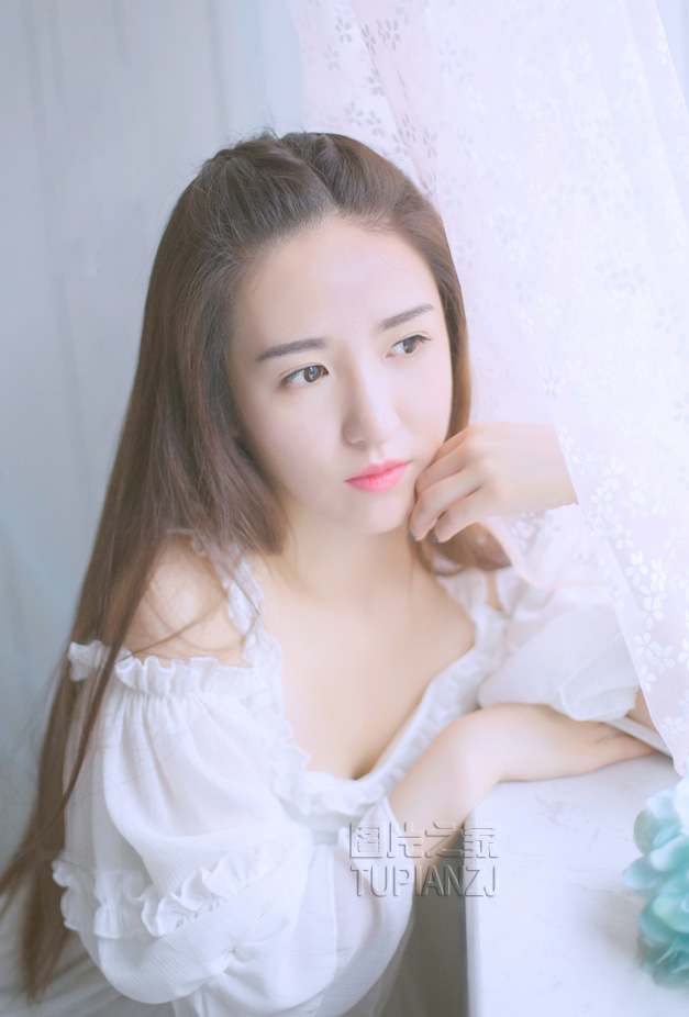 寂寞难耐的白领少妇满足(翁公和小莹后续篇)