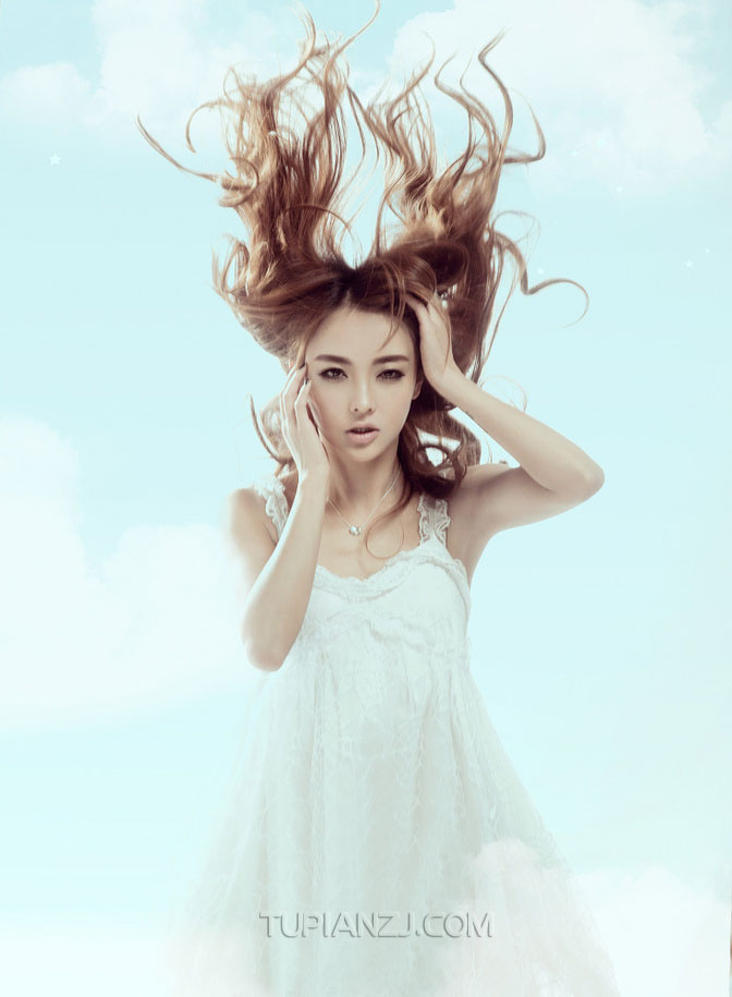 商场试衣间高跟丝袜岳(yin荡的丝袜艳岳视频)